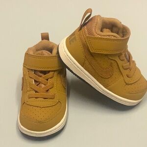 NIKE Court Borough Mid-Top Sneakers - Wheat - Size 4C (Infant)